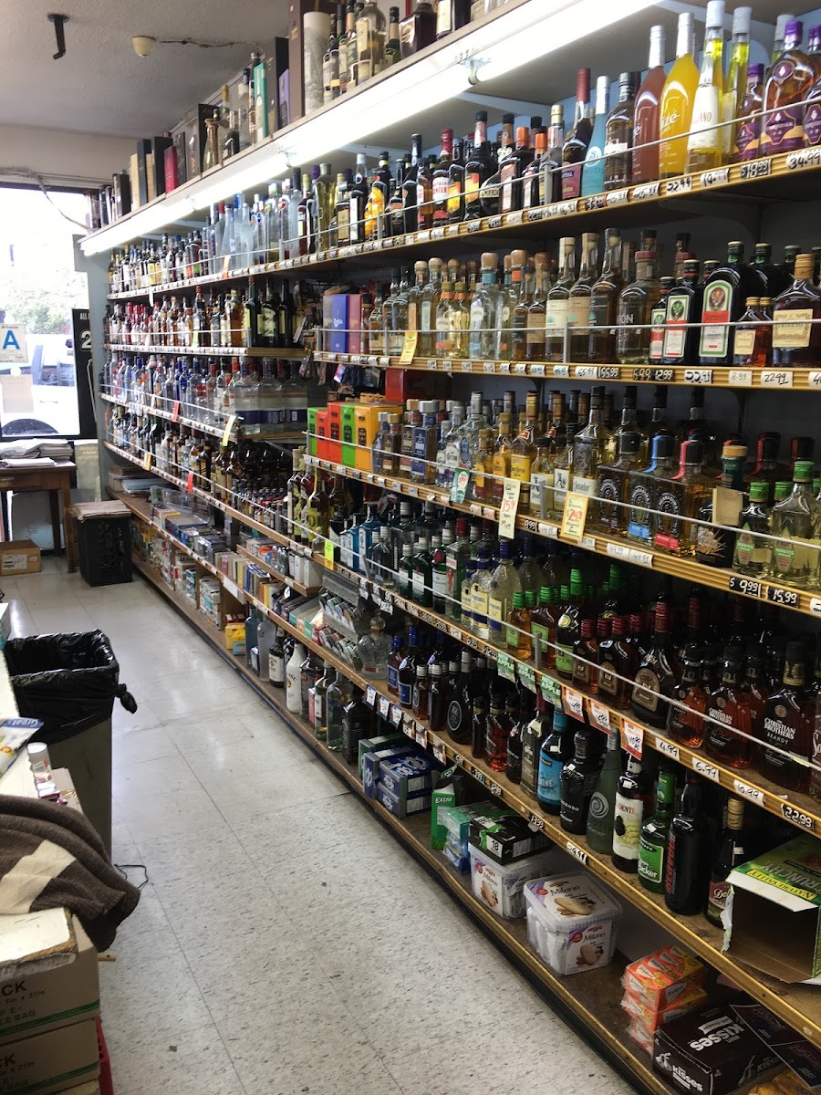 Day And Night Liquor & Market